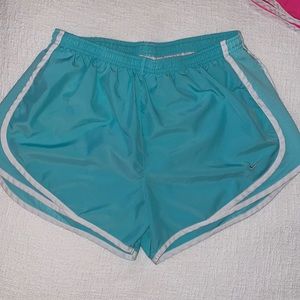 Women’s Nike Running Shorts Size Large *Lightly Worn*